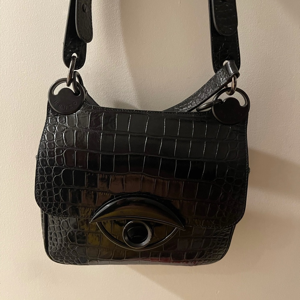 AUTHENTIC KENZO LEATHER PURSE